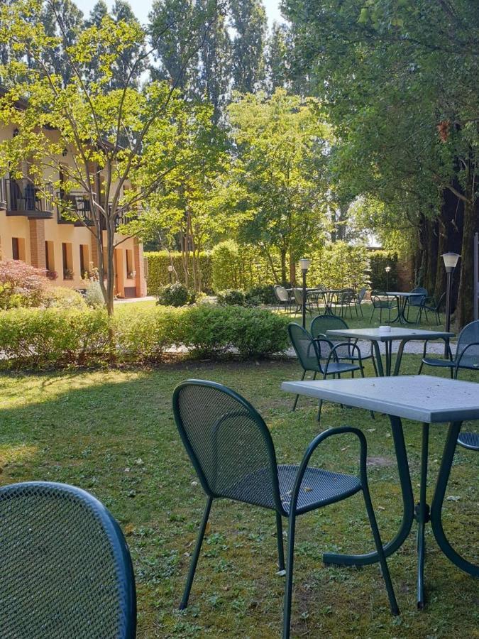 Hotel Alle Mondine Fraforeano Екстер'єр фото